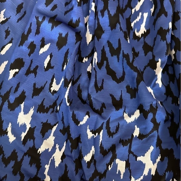 NWT Beautiful Long Sleeved Issa Sheath Dress! - Picture 5 of 11